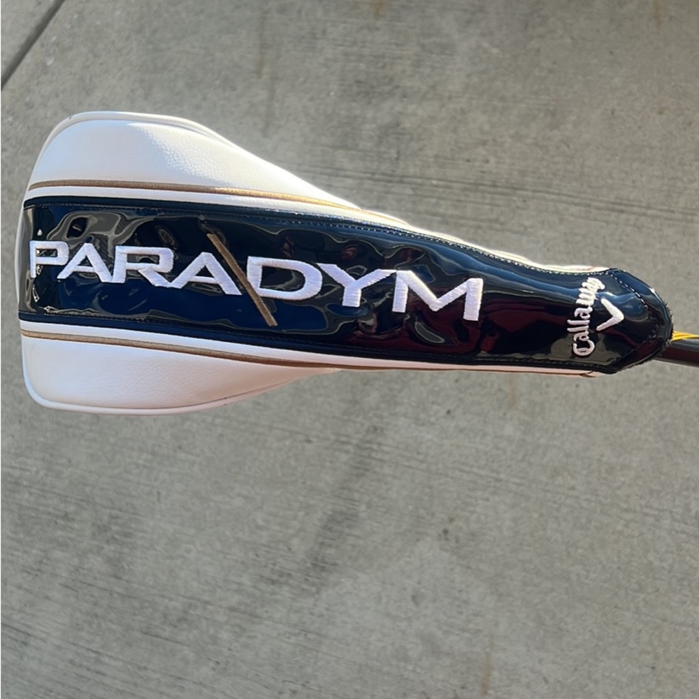 Paradym Driver head cover